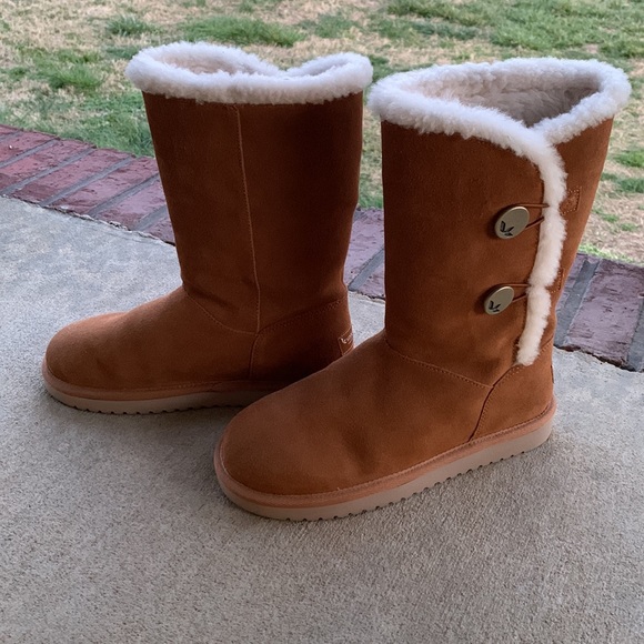 UGG boots size 7 Like New - Picture 2 of 9